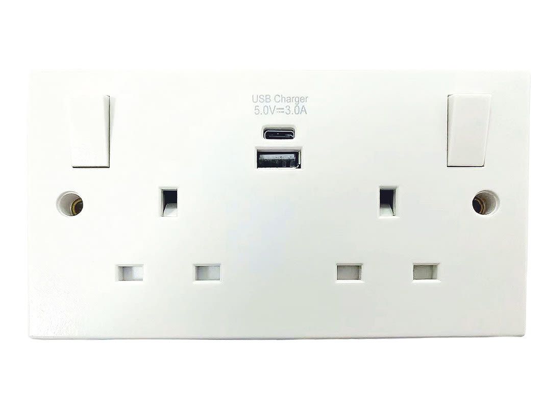 Dencon DCN4420NB Switched Socket 2-Gang + 2 USB A/C Ports 13A