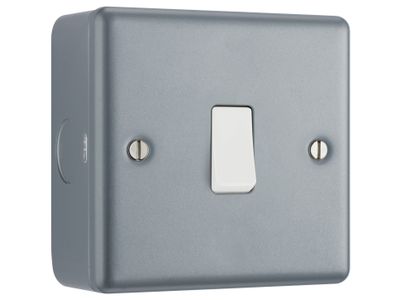 Masterplug MSTMC512 Metal Clad 1-Gang 2-Way Light Switch