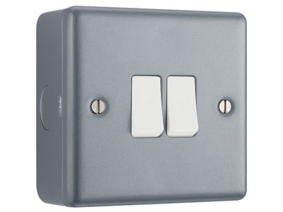 Masterplug MSTMC542 Metal Clad 2-Gang 2-Way Light Switch