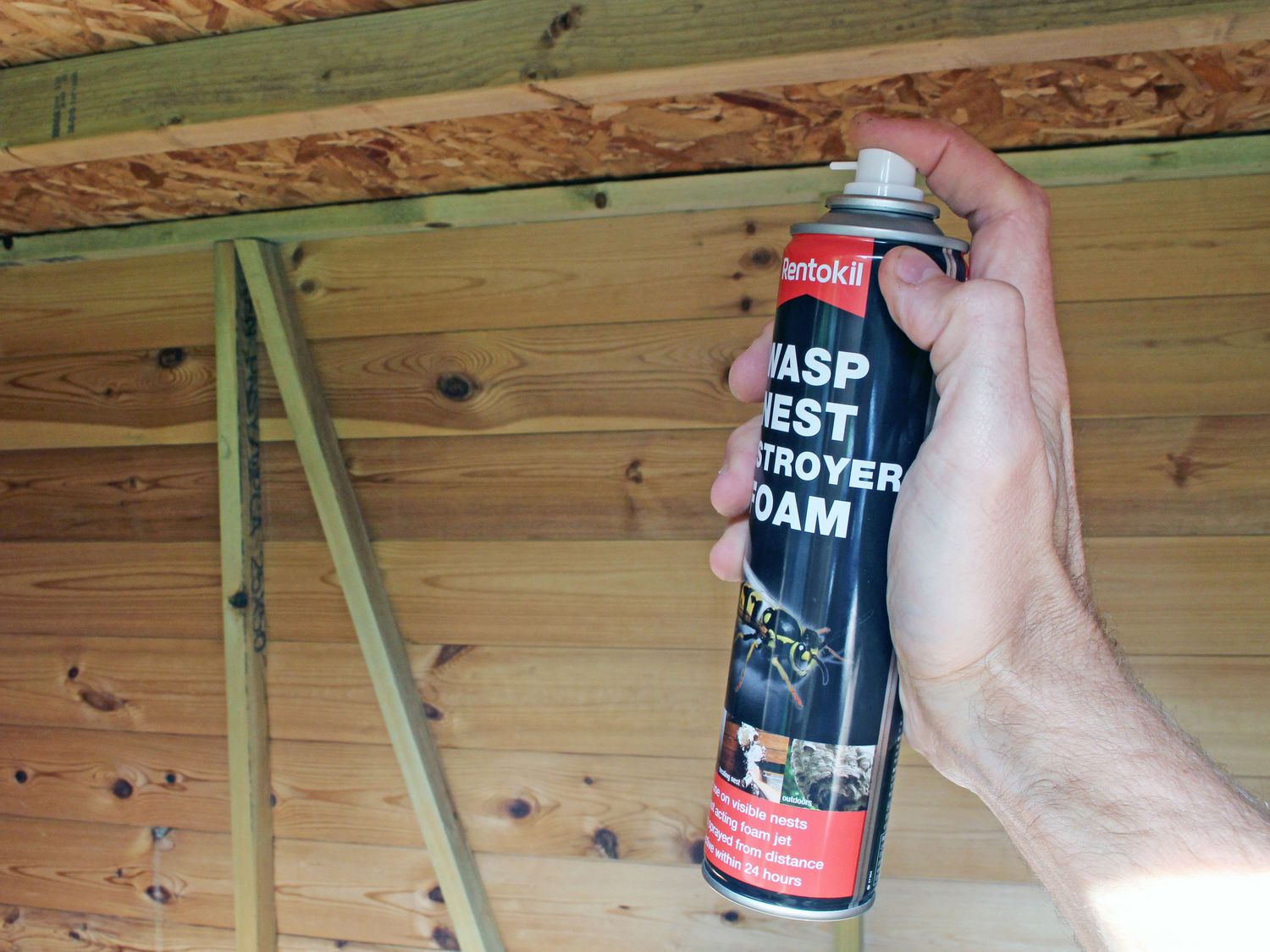 Rentokil RKLPSW97 Wasp Nest Destroy Foam Aerosol 300ml