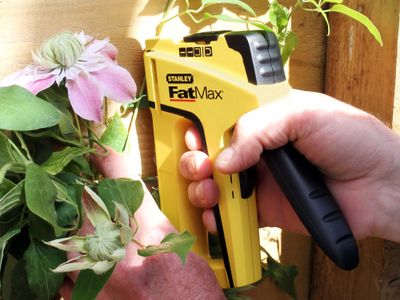 STANLEY STA070411 FatMax 4-in-1 Light-Duty Stapler/Nailer