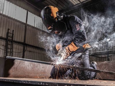 DEWALT Respiration DWRGB2WD21 Powered Air Purifying Welding Respirator