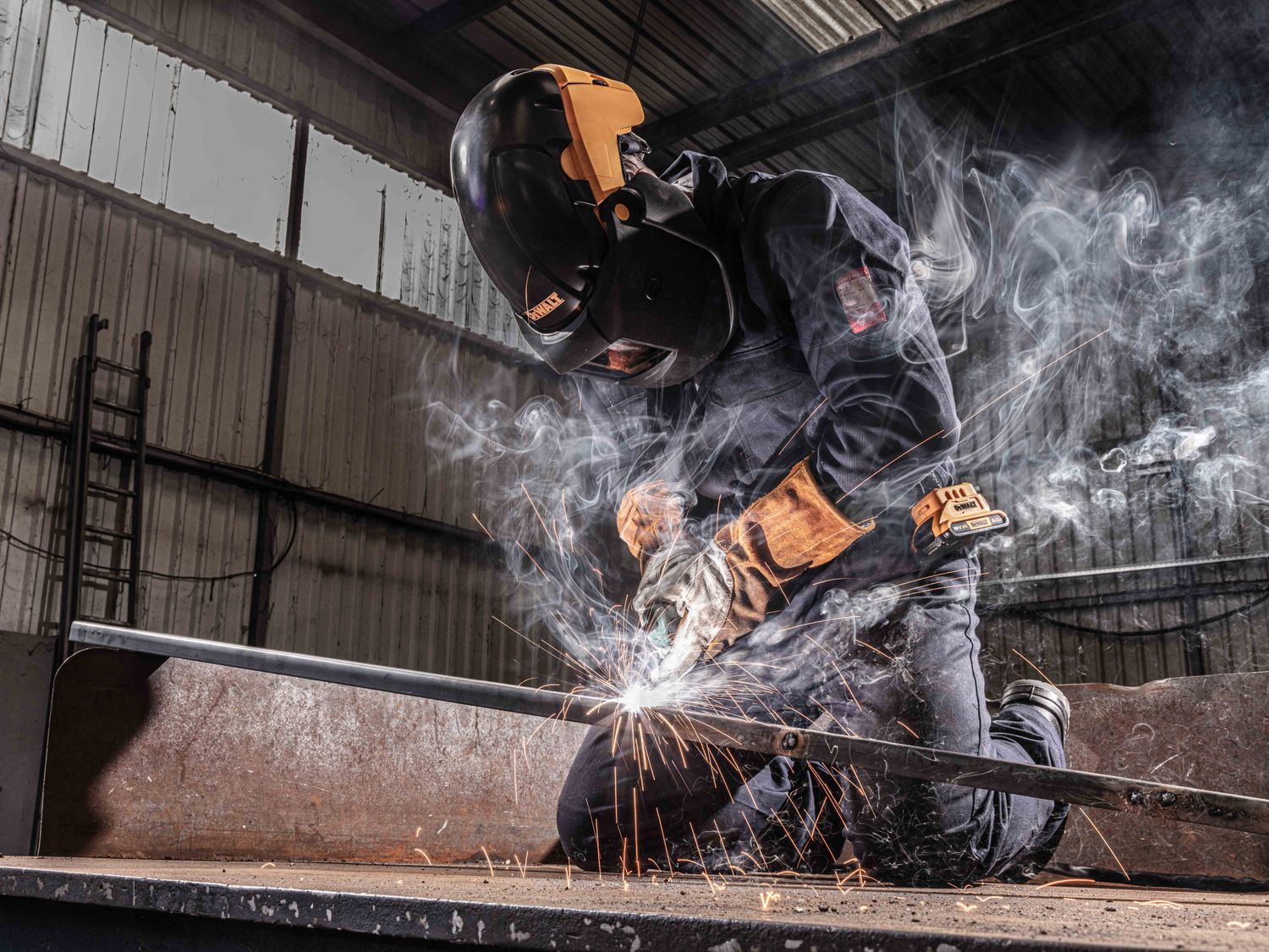 DEWALT Respiration DWRGB2WD21 Powered Air Purifying Welding Respirator