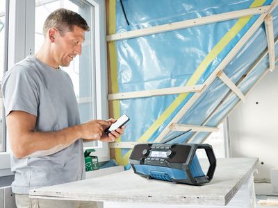 Bosch BSH6014A3170 GPB 18V-2 C Professional Bluetooth DAB+ Radio 240V &amp; Li-ion Bare Unit