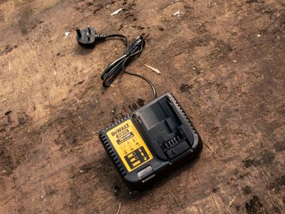 DEWALT DEWDCK2532P2 DCK2532P2 XR Brushless Twin Pack 18V 2 x 5.0Ah Li-ion