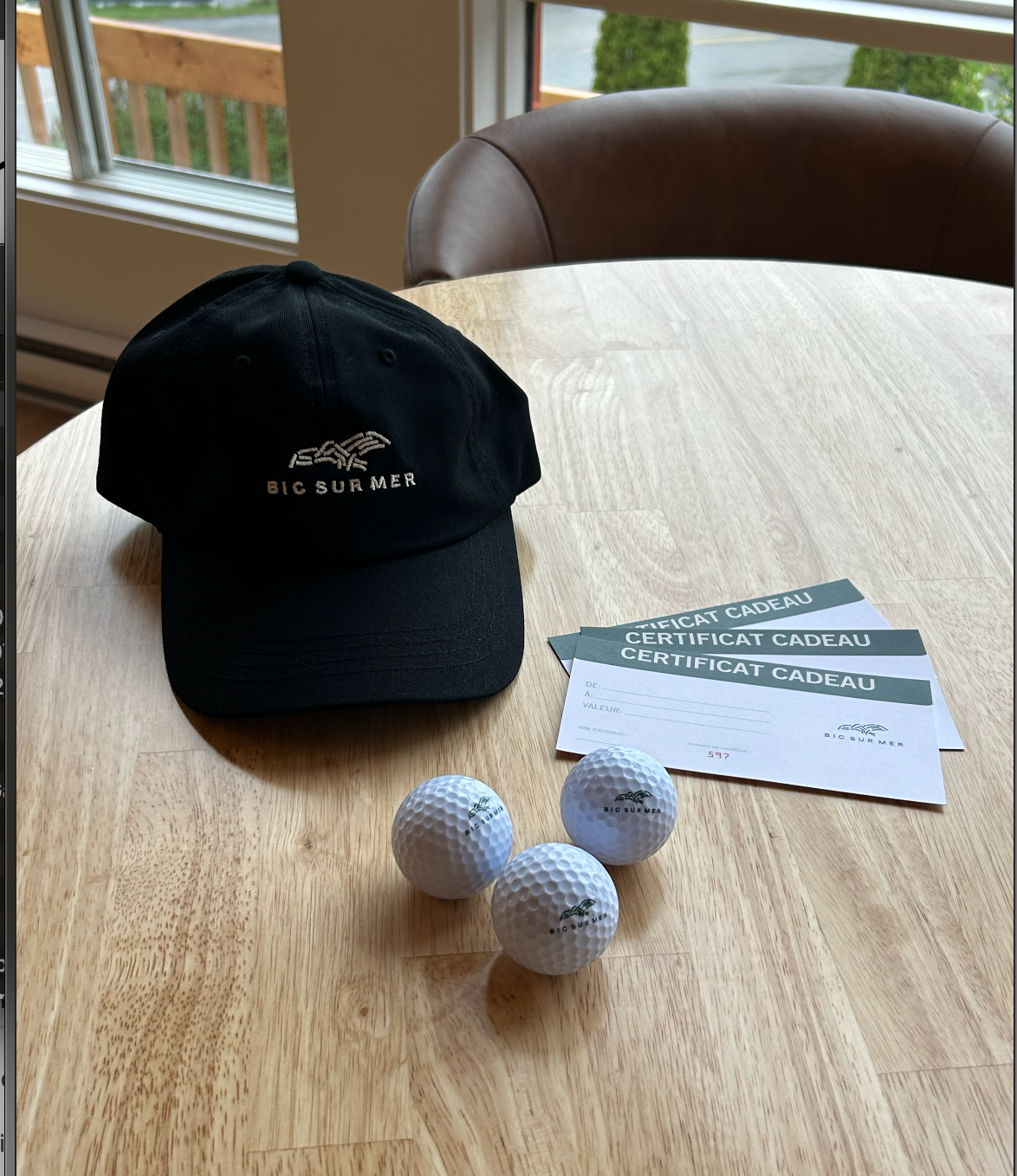 Special fête des pères : 1 ronde de golf, 30 minutes de cours de golf et une casquette Bic sur Mer