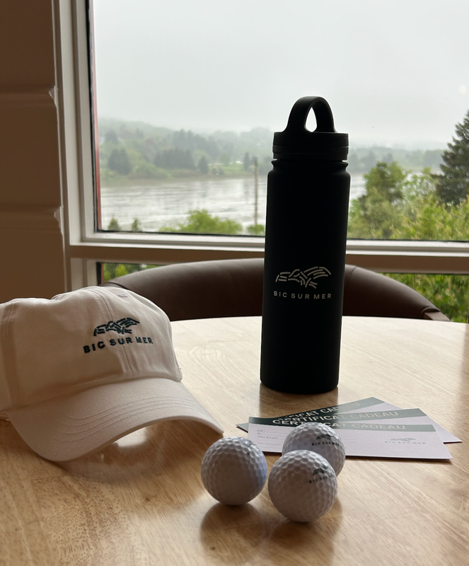 Spécial fête des pères : 2 rondes de golf, 3 balles Bic sur Mer et un cadeau spécial