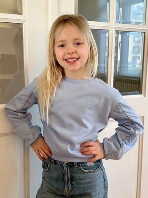 Sweater pastel blue