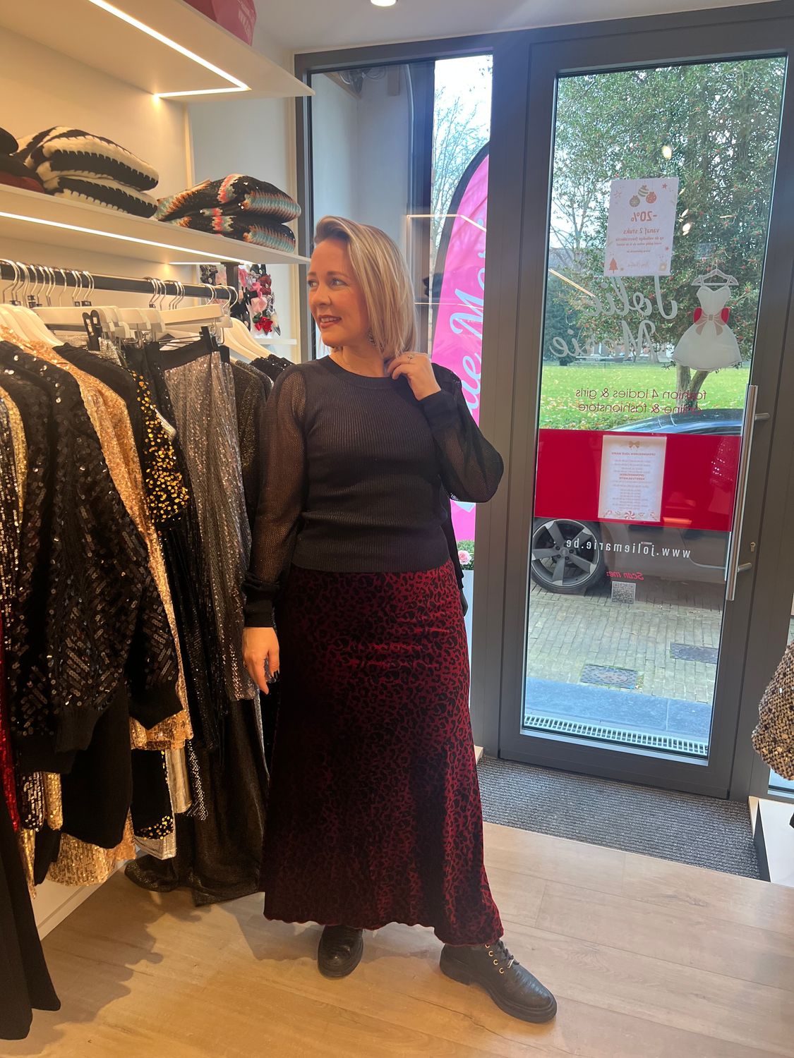 Leopard rok wine