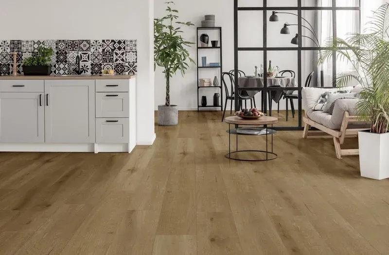 Callisto 5102 (rigid click) Natural Oak
