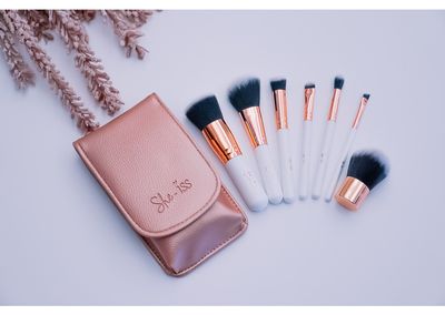 She-Iss Travelset