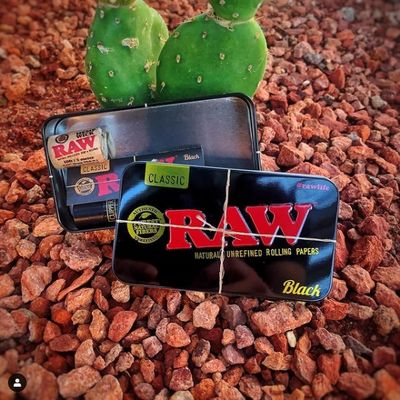 Cases &amp; Tins