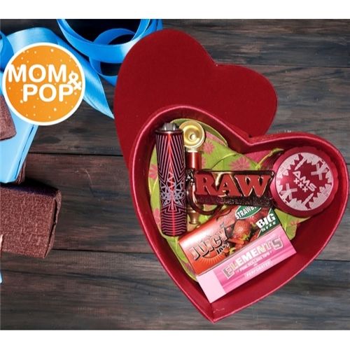 The Love &amp; Lush Kit