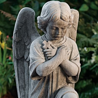 33013 Angel w/ Cross