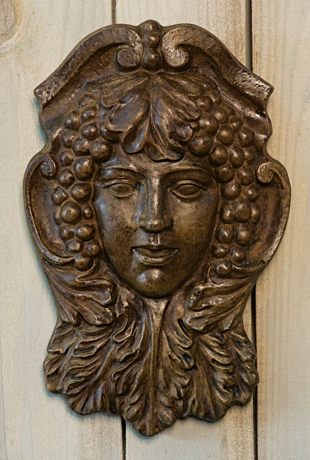 66033 Girl w/ Grapes Plaque