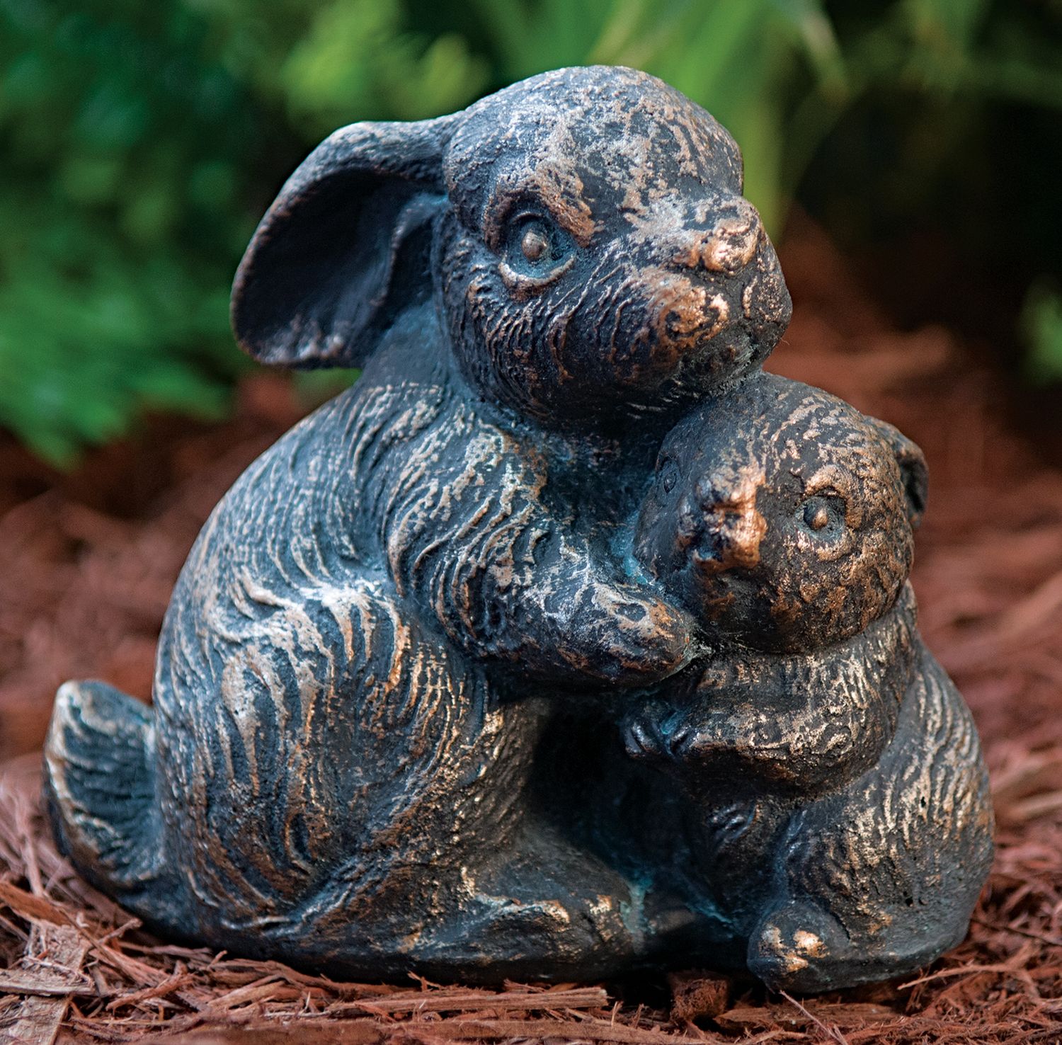 51016 Hugging Bunnies