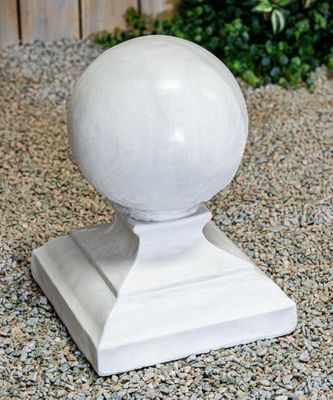 84004 Cap &amp; Med. Ball