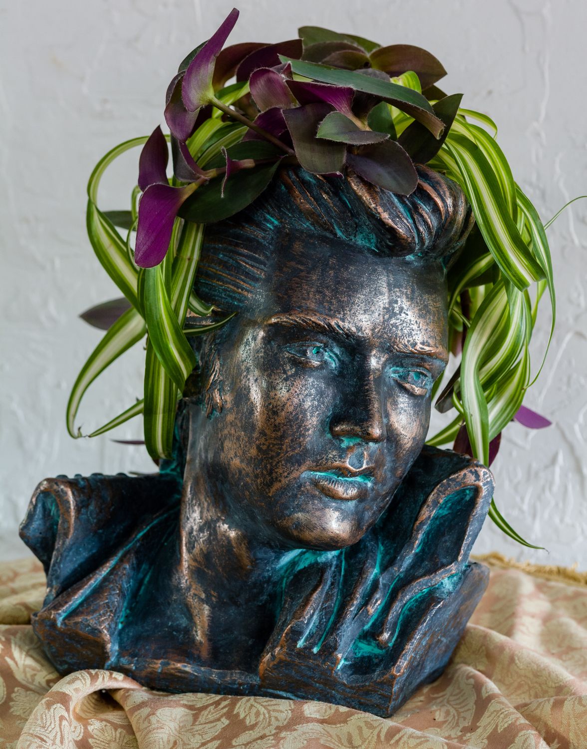 72004 Elvis Head Planter