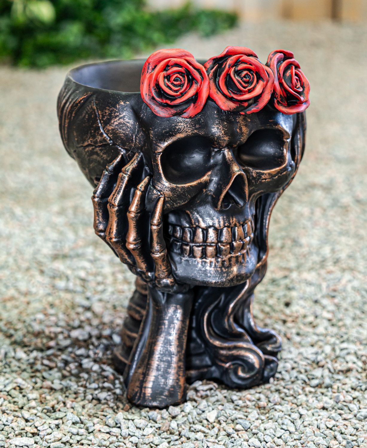 72010 Skull w/ Roses Planter