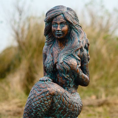 37017 Aloha Mermaid