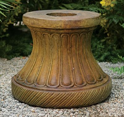 44005 Fluted Round Base