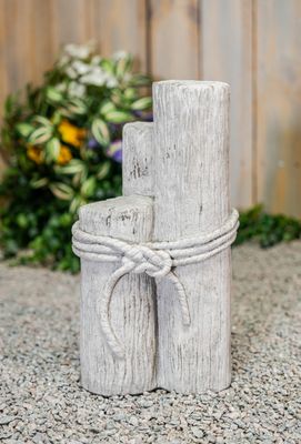 44500 3 Thin Pilings  w/ Rope