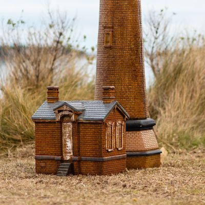 57203 5.5' Currituck Lighthouse w/ House