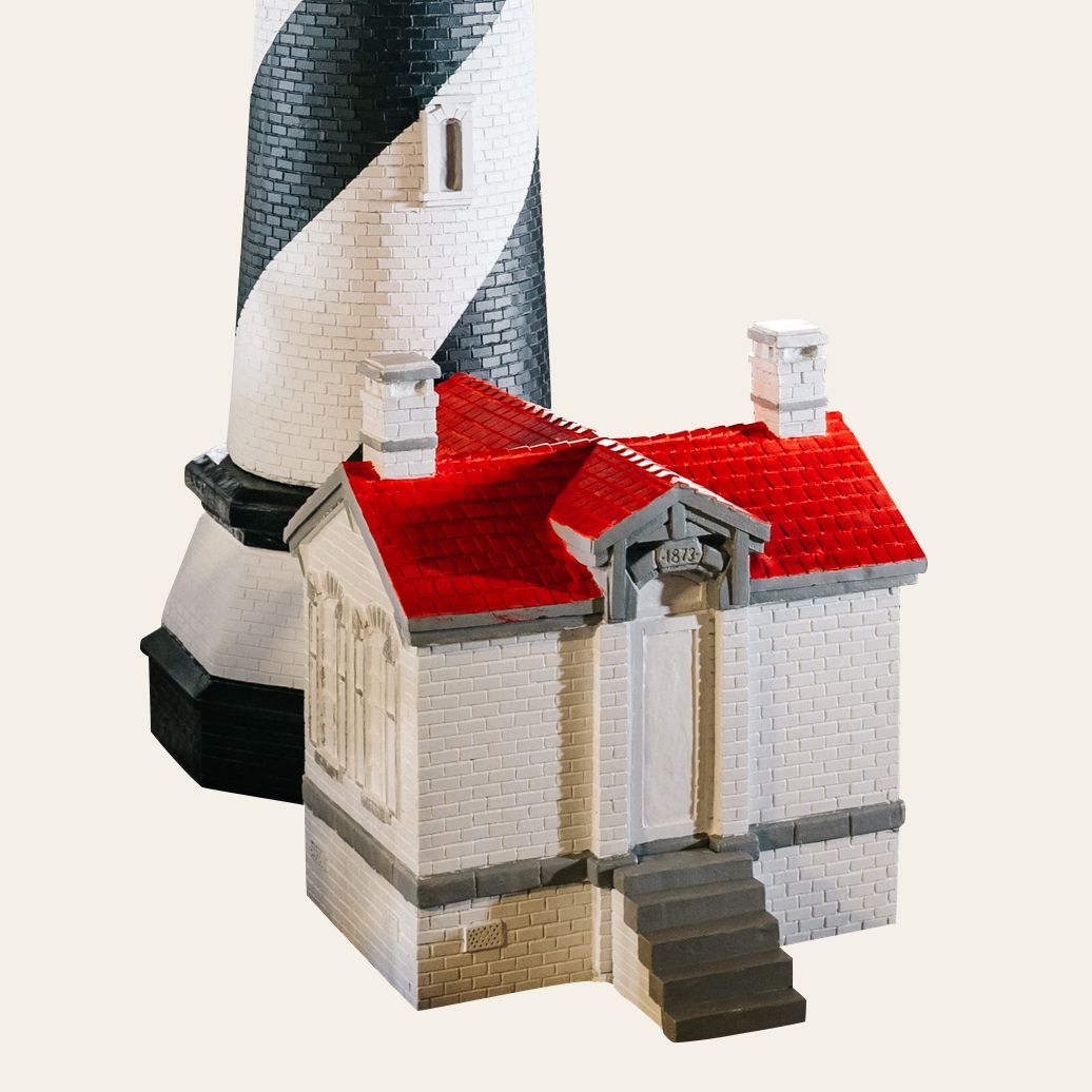 57301 8' St. Augustine Lighthouse w/ House