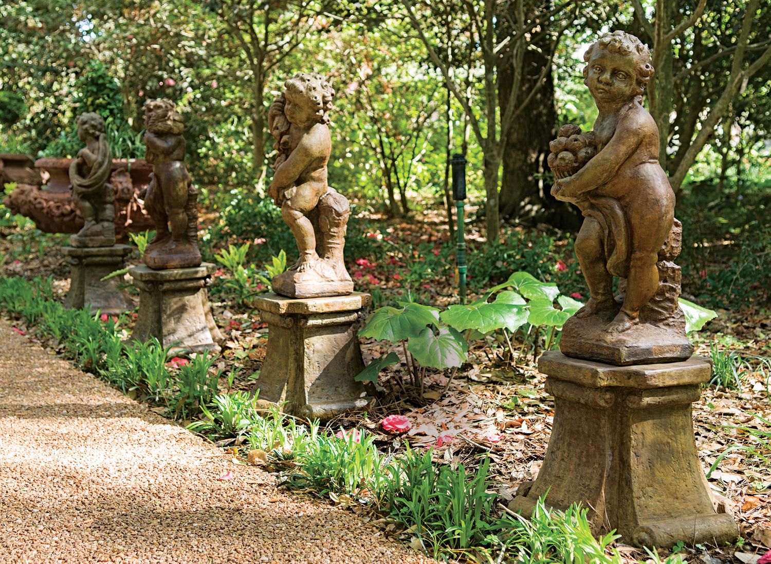 32004 4 Sm. Season w/ Pedestal Set