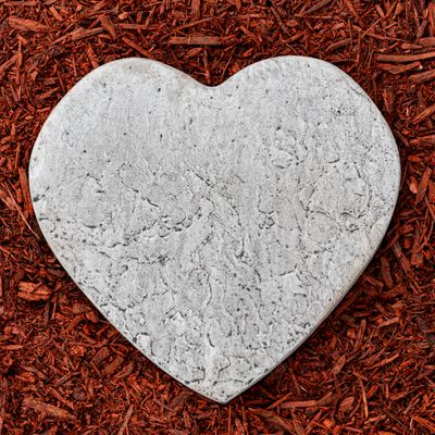 75029 Heart Stepping Stone