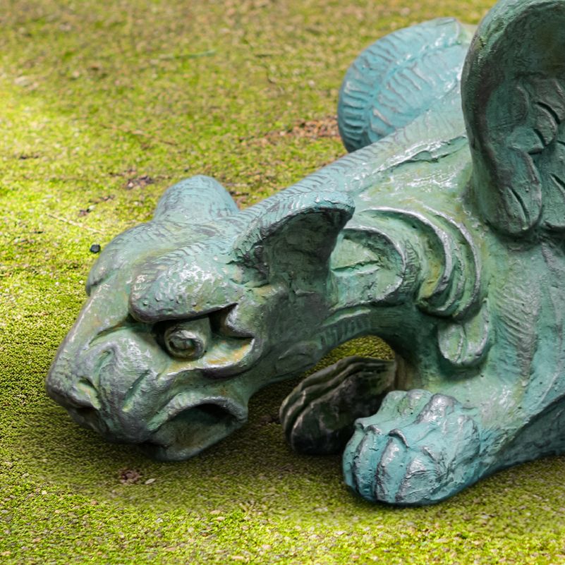 38010 Crouching Gargoyle