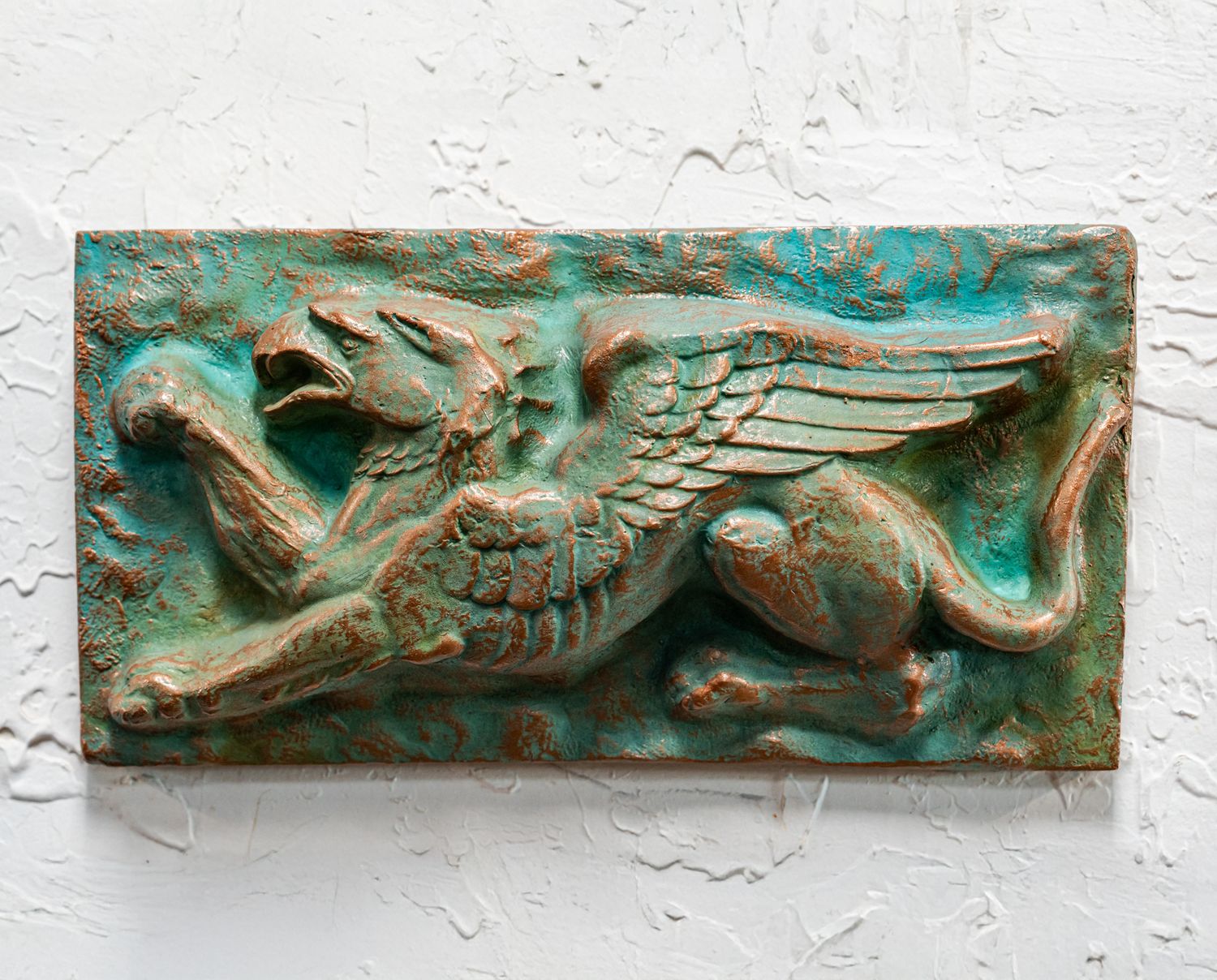 66075 Griffin Plaque