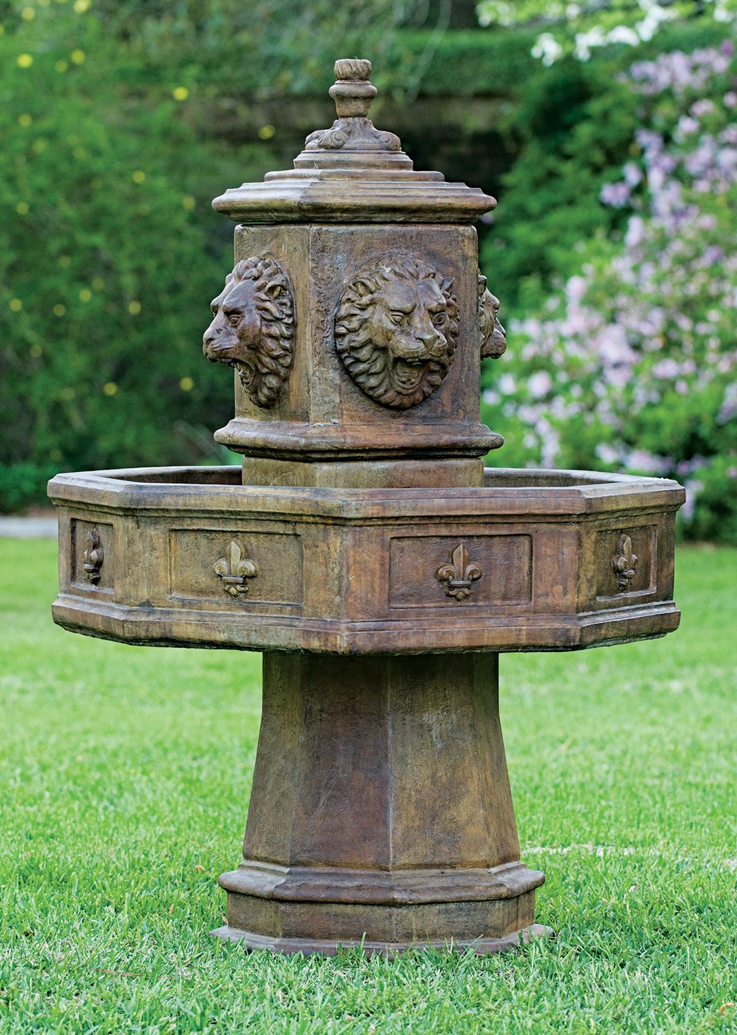 73007 Octagon Lion Fountain