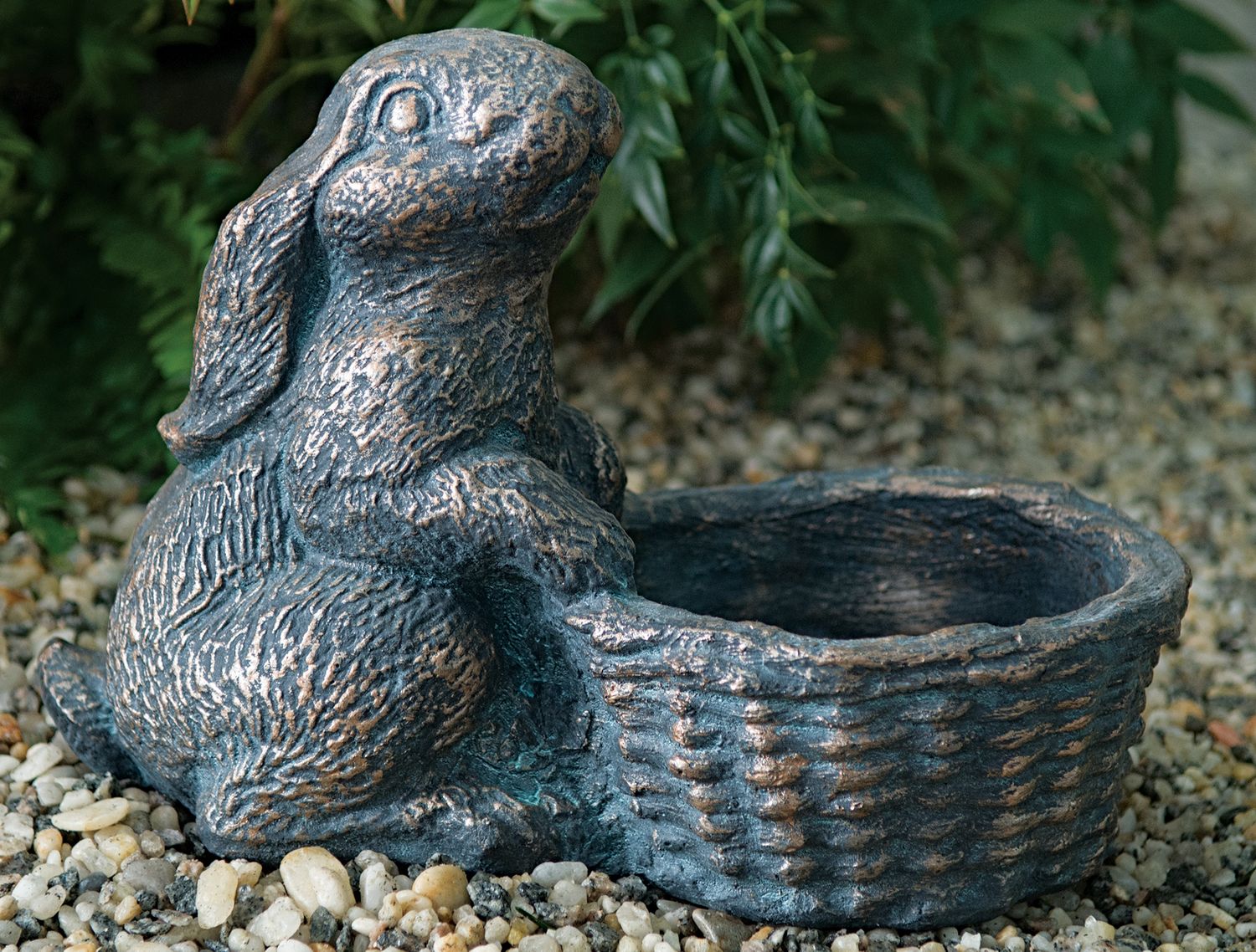 71028 Sm. Bunny w/ Basket Pot