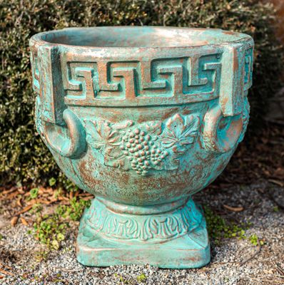 71057 Ex. Lg. Grecian Urn