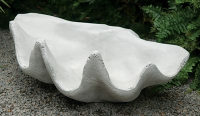 71025 Half-Shell Planter