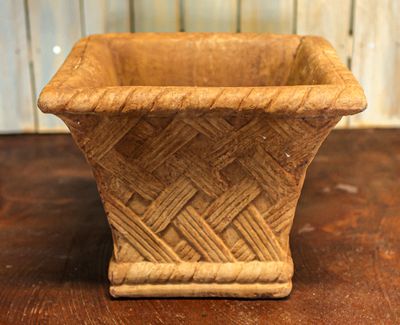 71055 Square Weave Planter