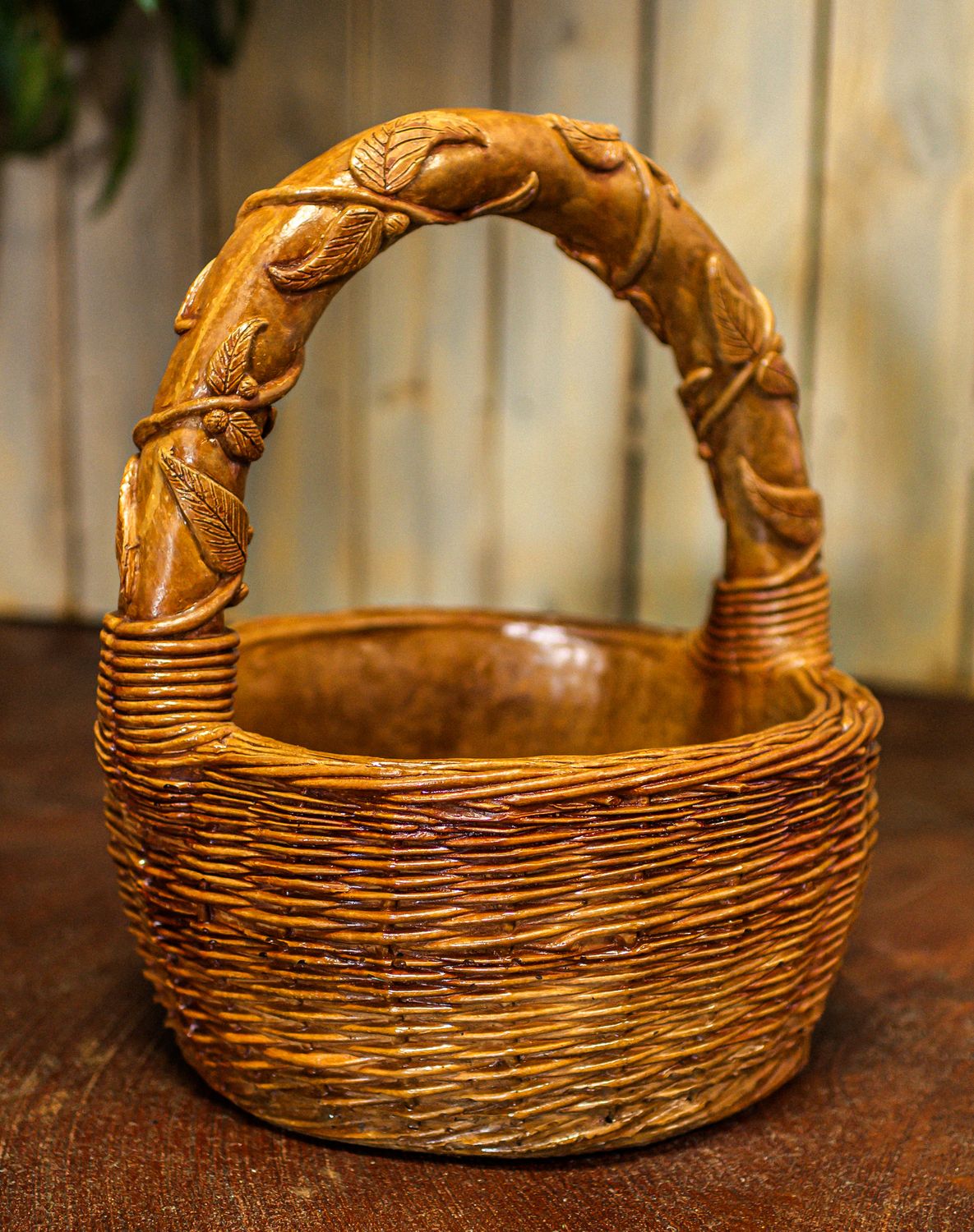 71076 Basket w/ Handle Planter