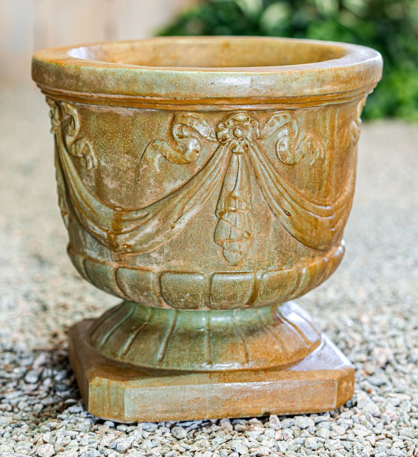 71085 Short Sturdy Urn