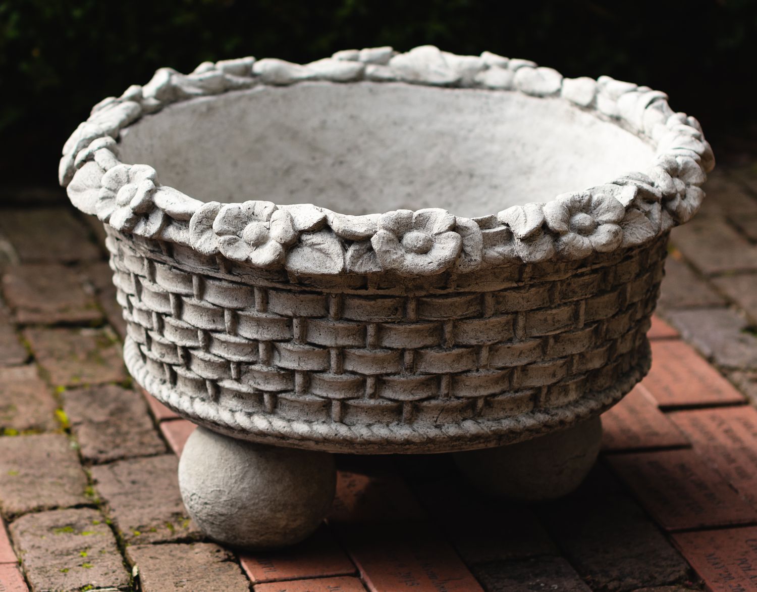 71059 Flower Rim Planter