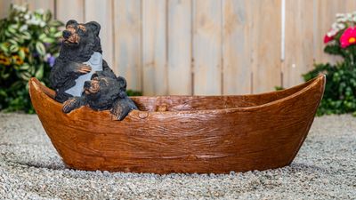 71102 Bears in Boat Planter
