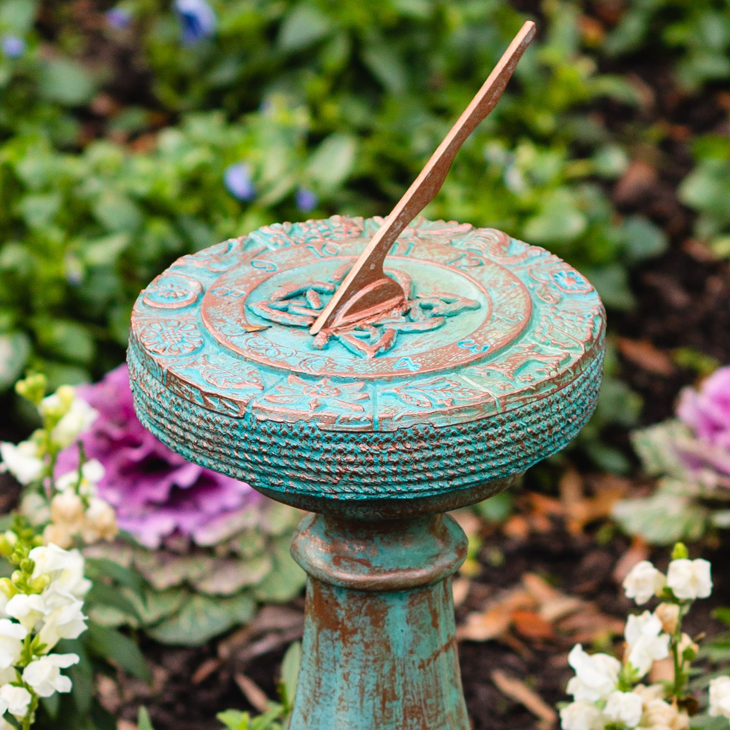 44900 Celtic Sundial w/ Base