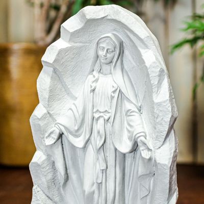 35028 Mary in Grotto