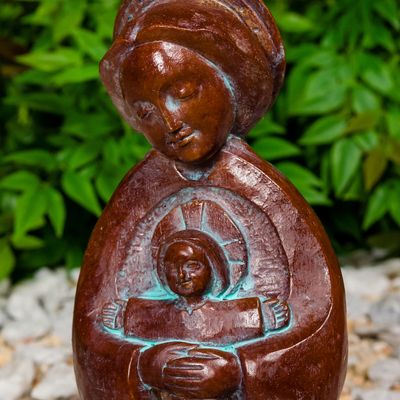 35022 Santa Maria w/ Child