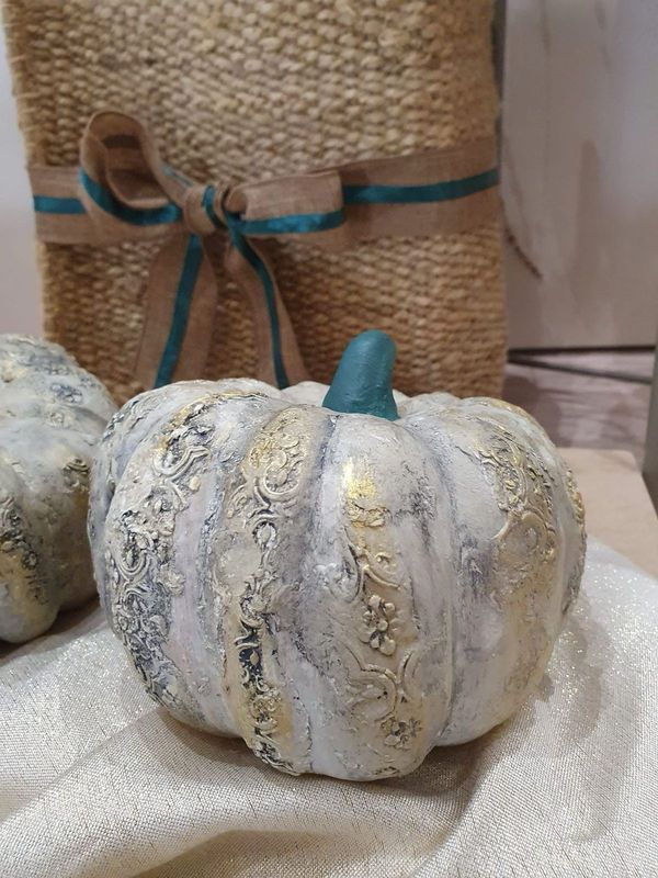 Floral pumpkin