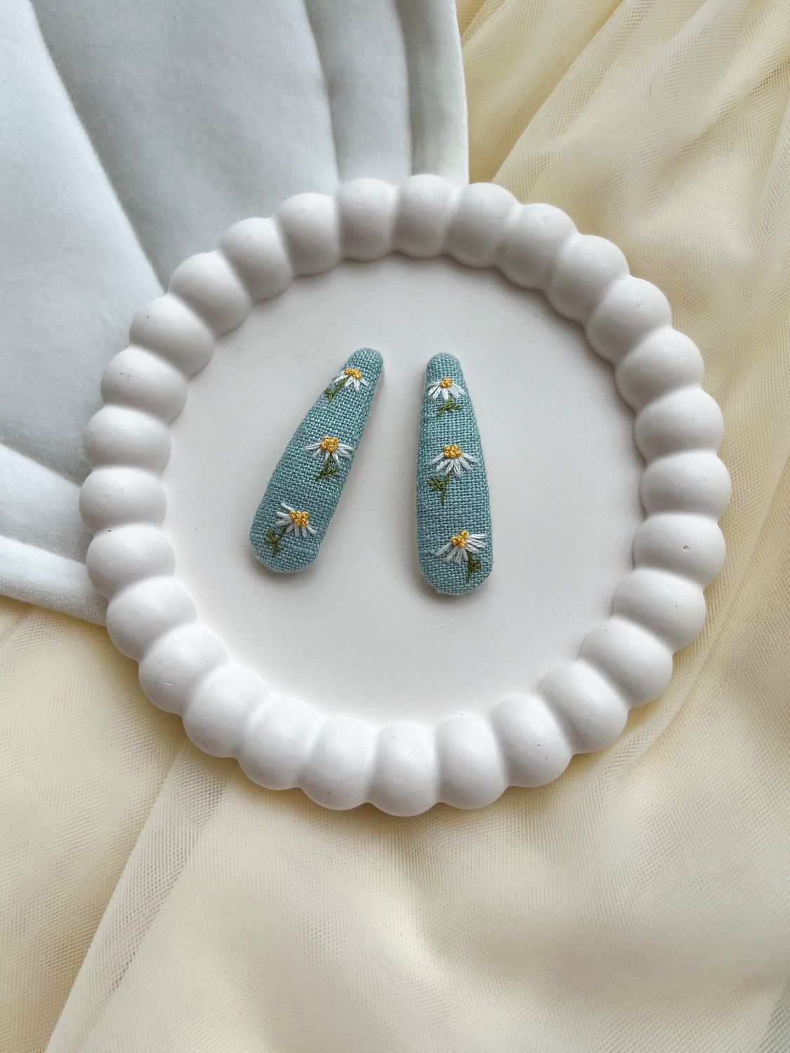 Chamomile Blossom Clips