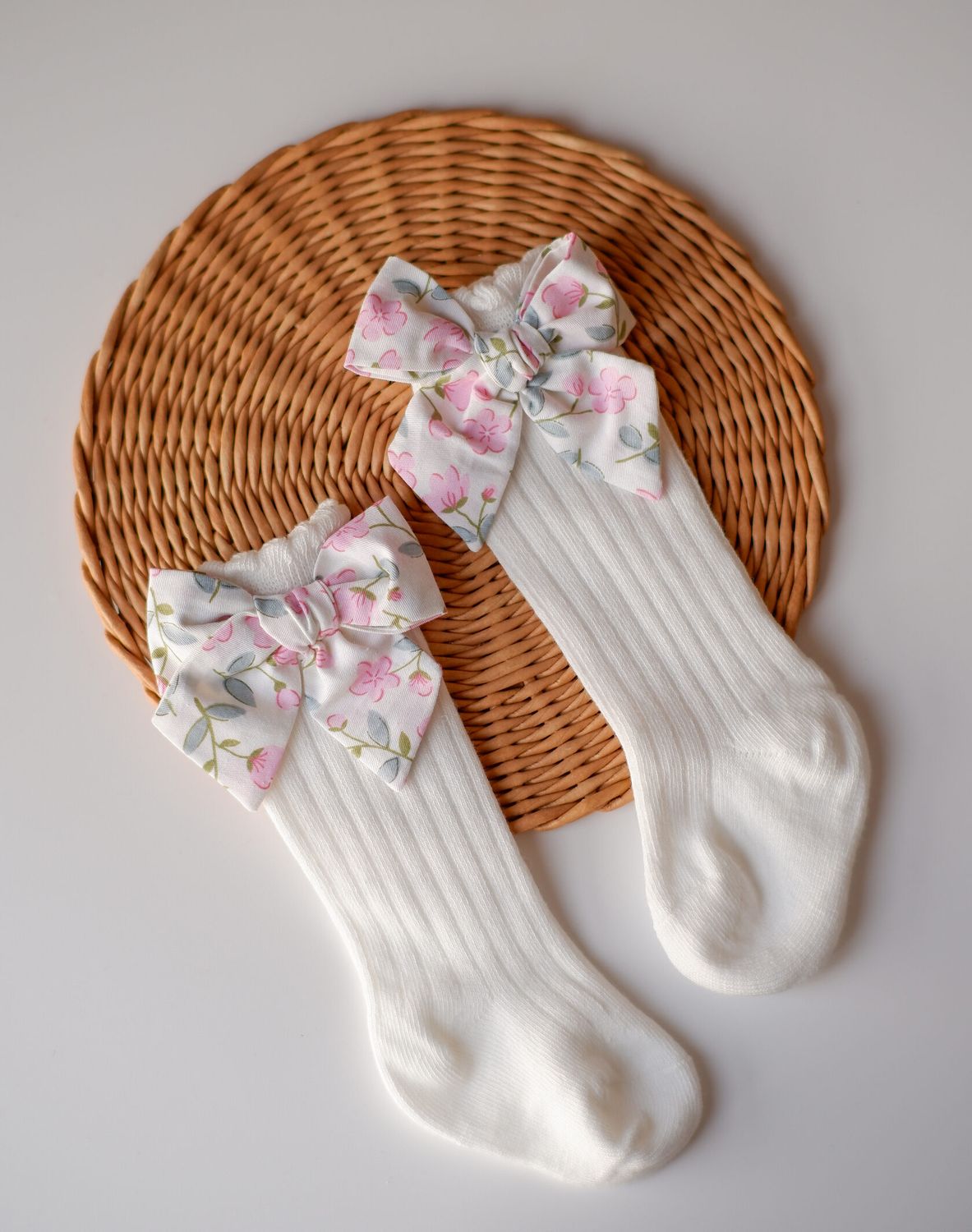 Ciorapi lungi cu fundite satin floral