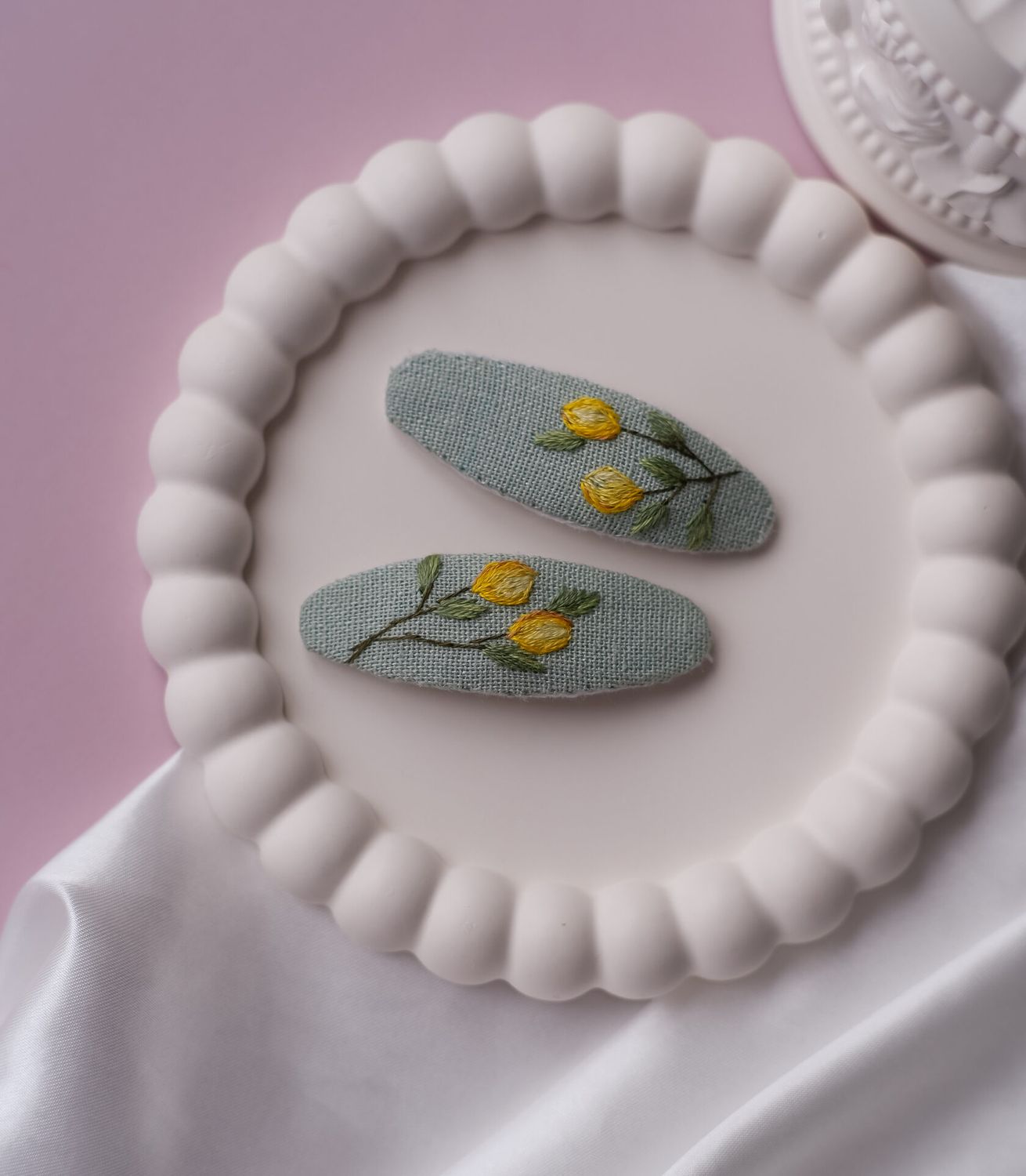 Agrafe broderie Lemon