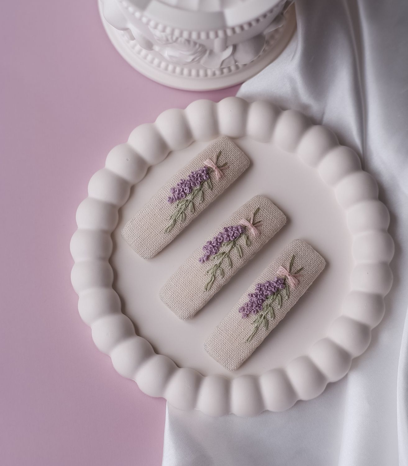 Agrafe broderie Lavanda
