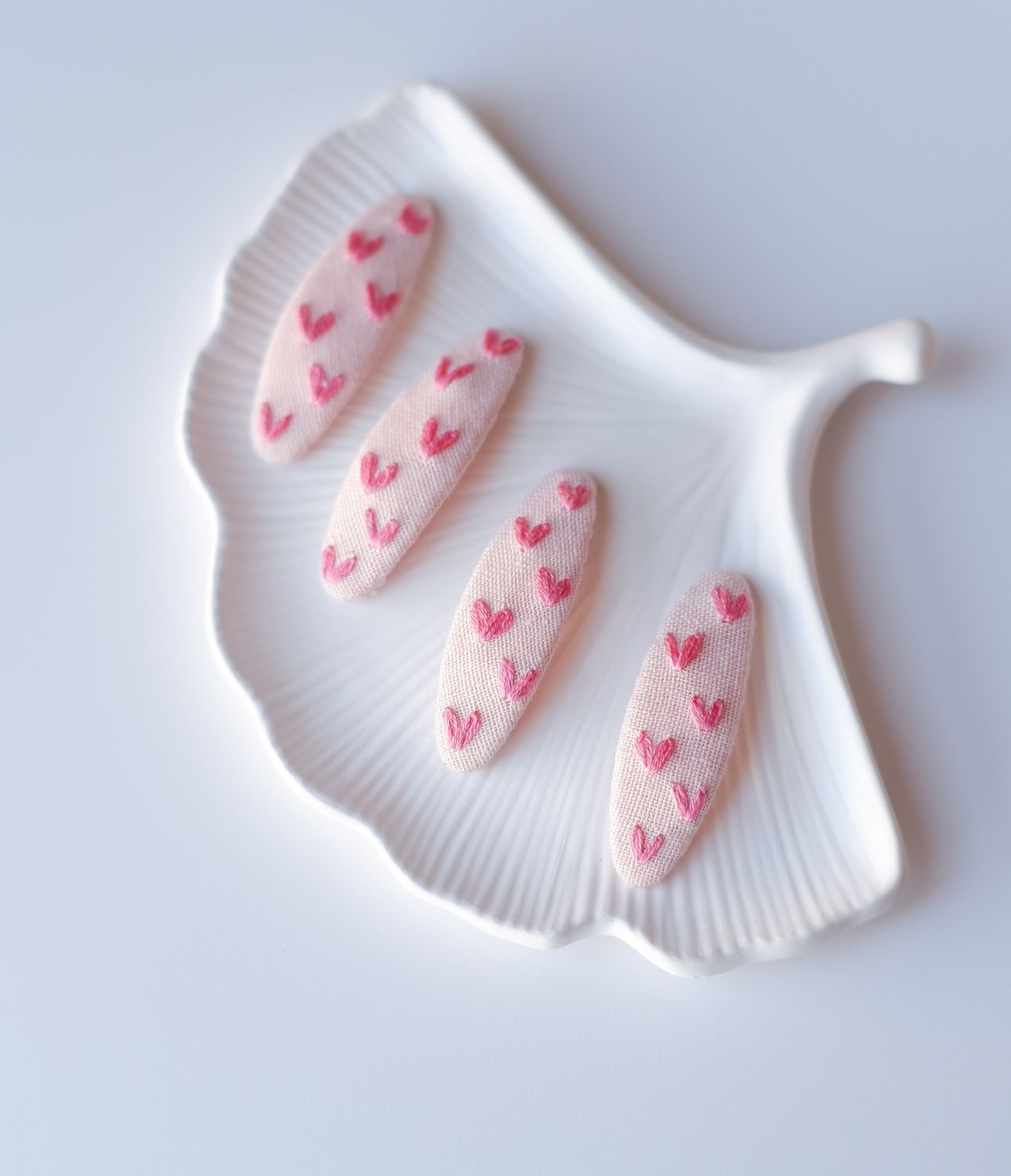 Pink Hearts Whisper